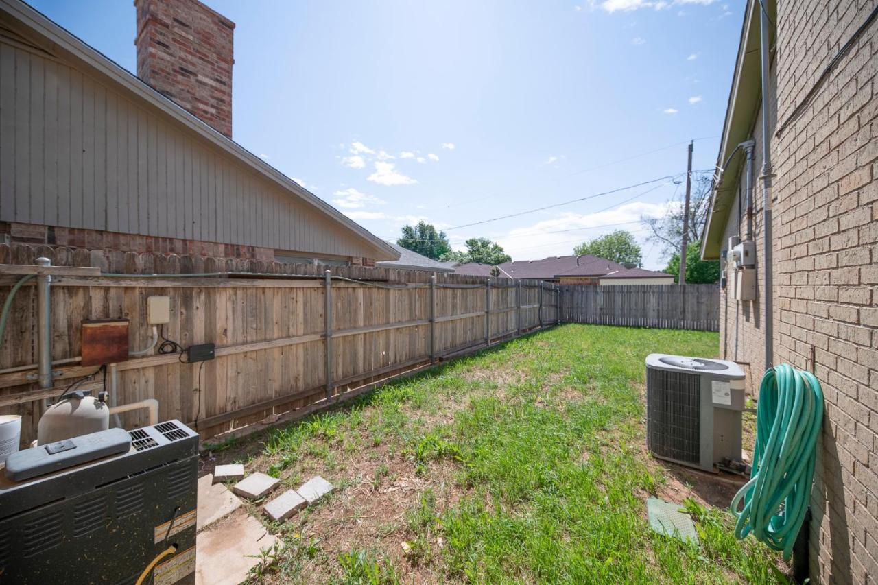 Right At Home- Midland Hot Tub Delight Exterior photo